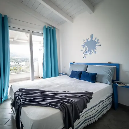Holiday home Coralie Con Piscina E Giardino