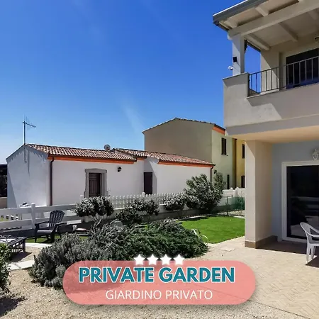 Holiday home Coralie Con Piscina E Giardino Lu Razzoni